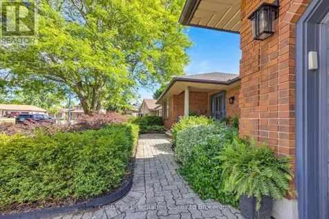 42 Alexander Avenue Tillsonburg ON N4G 4Z1
