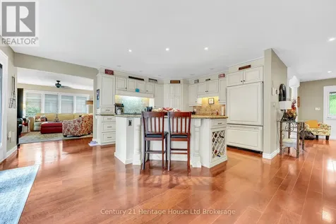 42 Alexander Avenue Tillsonburg ON N4G 4Z1