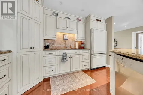 42 Alexander Avenue Tillsonburg ON N4G 4Z1