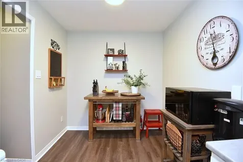 2113 Chrisdon Road Burlington ON L7M 3S4
