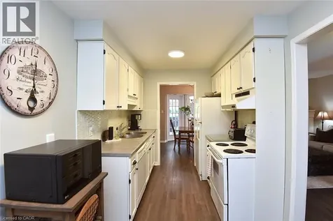 2113 Chrisdon Road Burlington ON L7M 3S4