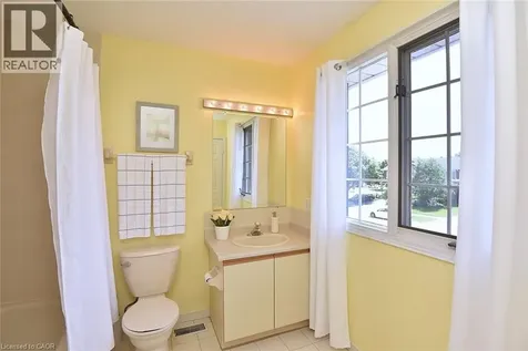 2113 Chrisdon Road Burlington ON L7M 3S4