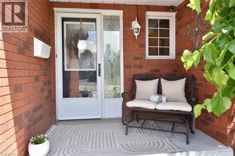 2113 Chrisdon Road Burlington ON L7M 3S4