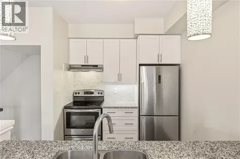 2086 Ghent Avenue Burlington ON L7R 0E1