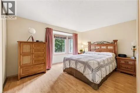 273 Newport Place Waterloo ON N2T 2B5