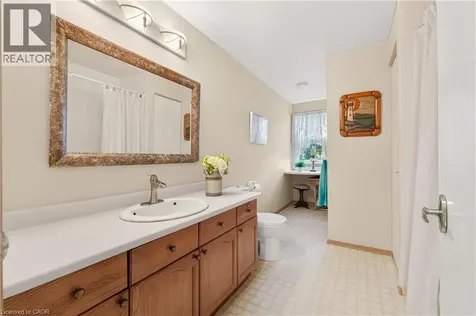 273 Newport Place Waterloo ON N2T 2B5