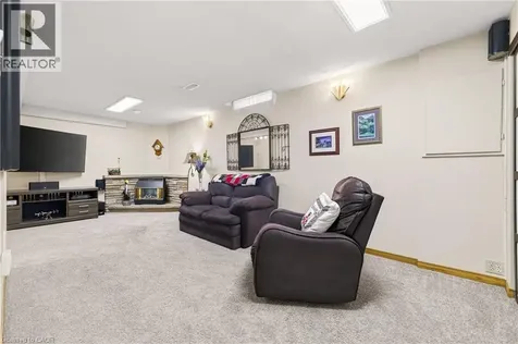 273 Newport Place Waterloo ON N2T 2B5