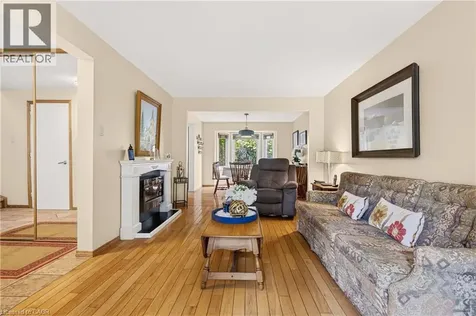 273 Newport Place Waterloo ON N2T 2B5