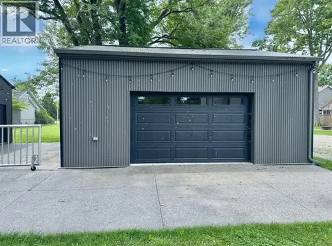 1052 County Road 22 Lakeshore ON N8L 0E1