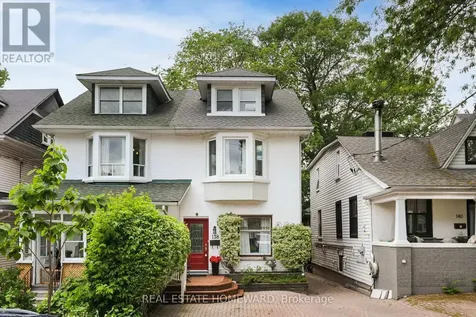 138 Lee Avenue Toronto (the Beaches) ON M4E 2P3