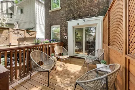 138 Lee Avenue Toronto (the Beaches) ON M4E 2P3