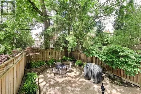 138 Lee Avenue Toronto (the Beaches) ON M4E 2P3