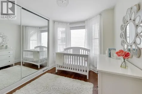 138 Lee Avenue Toronto (the Beaches) ON M4E 2P3