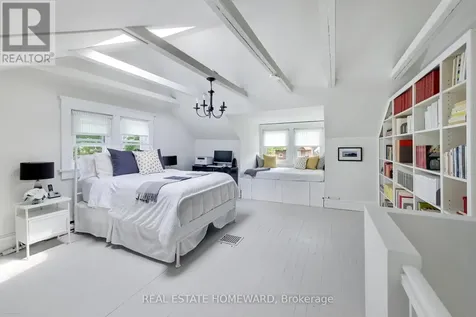 138 Lee Avenue Toronto (the Beaches) ON M4E 2P3