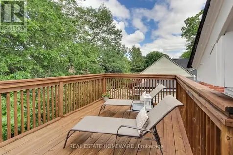 138 Lee Avenue Toronto (the Beaches) ON M4E 2P3