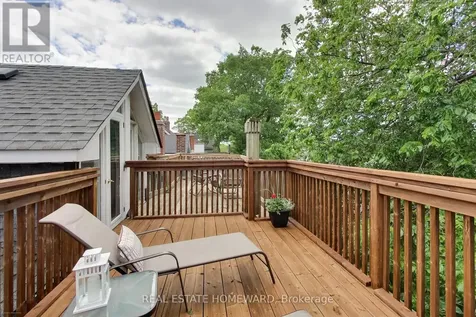 138 Lee Avenue Toronto (the Beaches) ON M4E 2P3