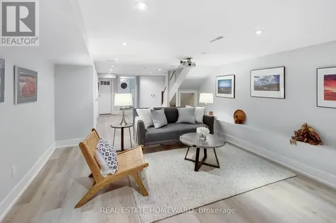 138 Lee Avenue Toronto (the Beaches) ON M4E 2P3