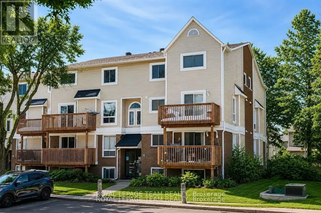 160 Fenerty Court Ottawa ON K2L 3A7