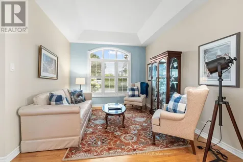6 Blackshire Circle Ottawa ON K2J 5L8