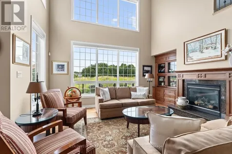 6 Blackshire Circle Ottawa ON K2J 5L8