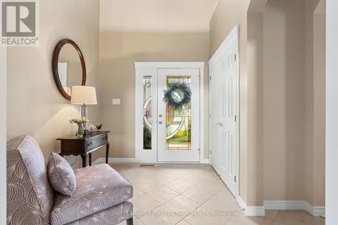 6 Blackshire Circle Ottawa ON K2J 5L8