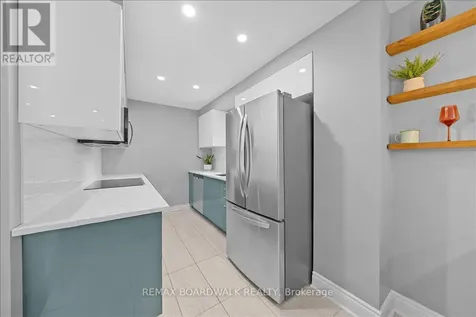 222 Russell Avenue Ottawa ON K1N 7X5