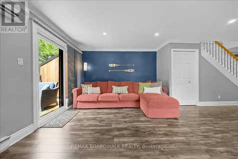 222 Russell Avenue Ottawa ON K1N 7X5