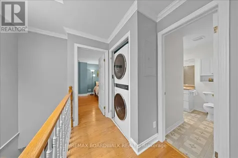222 Russell Avenue Ottawa ON K1N 7X5