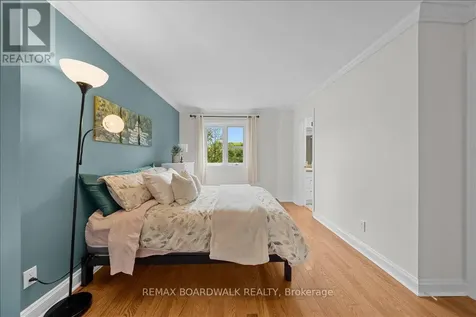 222 Russell Avenue Ottawa ON K1N 7X5