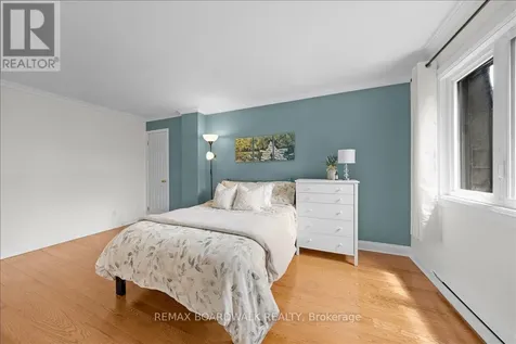 222 Russell Avenue Ottawa ON K1N 7X5