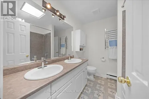 222 Russell Avenue Ottawa ON K1N 7X5