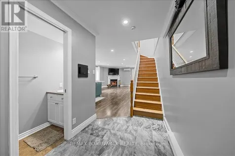 222 Russell Avenue Ottawa ON K1N 7X5
