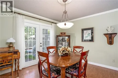2407 Hemlock Court Burlington ON L7M 1X7
