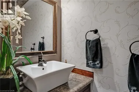 2407 Hemlock Court Burlington ON L7M 1X7