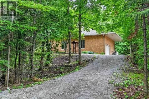 761 Cedarhurst Drive Selwyn ON K9J 0C5