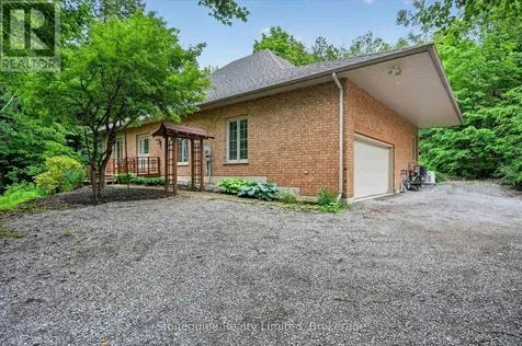 761 Cedarhurst Drive Selwyn ON K9J 0C5