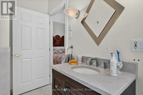 761 Cedarhurst Drive Selwyn ON K9J 0C5