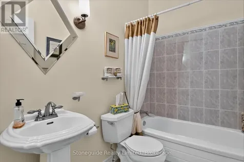 761 Cedarhurst Drive Selwyn ON K9J 0C5