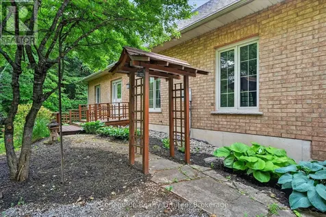 761 Cedarhurst Drive Selwyn ON K9J 0C5