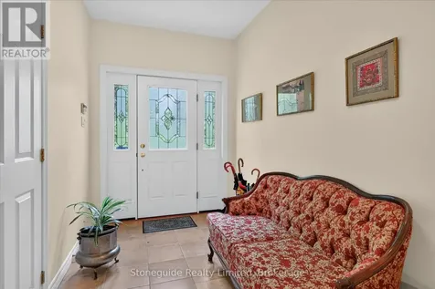 761 Cedarhurst Drive Selwyn ON K9J 0C5