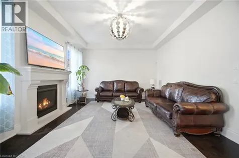 35 Gordon Randle Drive Brampton ON L6P 4G8