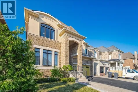 35 Gordon Randle Drive Brampton ON L6P 4G8