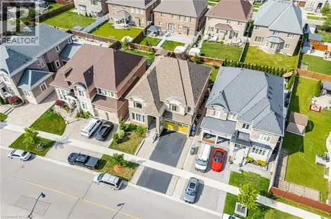 35 Gordon Randle Drive Brampton ON L6P 4G8