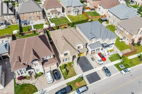 35 Gordon Randle Drive Brampton ON L6P 4G8