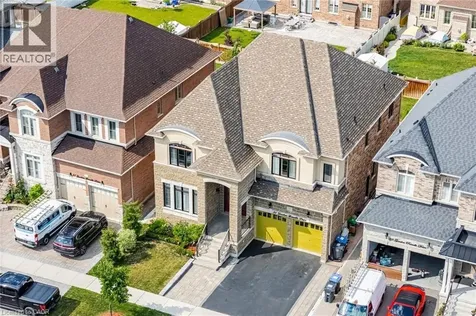35 Gordon Randle Drive Brampton ON L6P 4G8