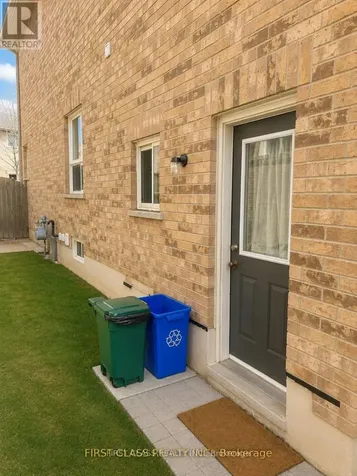 2201 Stratus Drive Oakville (wm Westmount) ON L6M 4W5