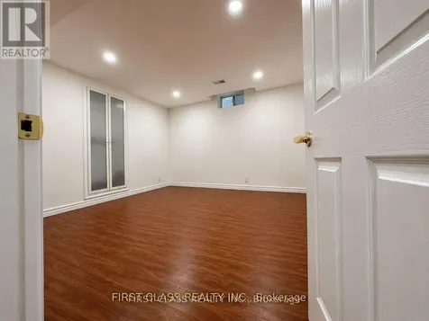 2201 Stratus Drive Oakville (wm Westmount) ON L6M 4W5