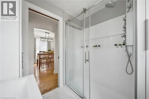 280 East 11th Street Hamilton ON L9A 3T7