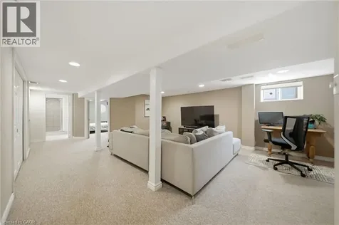 280 East 11th Street Hamilton ON L9A 3T7