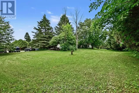 5286 Frank Kenny Road Ottawa ON K0A 3H0
